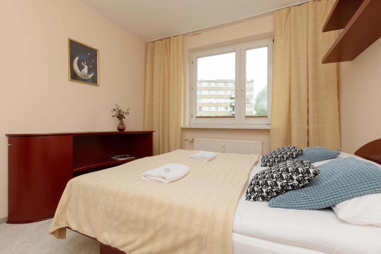 Spacious & Quiet 1 Bedroom Apartment In Pruszkow By Noclegi Renters Exterior foto