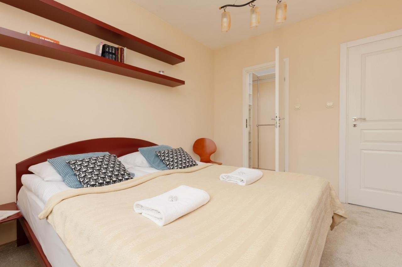 Spacious & Quiet 1 Bedroom Apartment In Pruszkow By Noclegi Renters Exterior foto